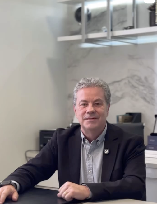 Dr. Marco Túlio Rodrigues da Cunha, cirurgião plástico